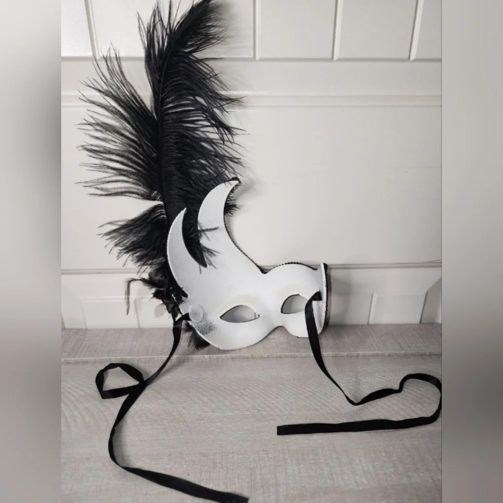 Black Glitter Masquerade Mask with Feathers Venetian Style Carnival/Mardi Gras